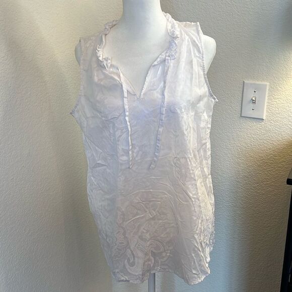 Liz Claiborne Sheer Cotton Top with Floral Design - Size Medium - Picture 1 of 5